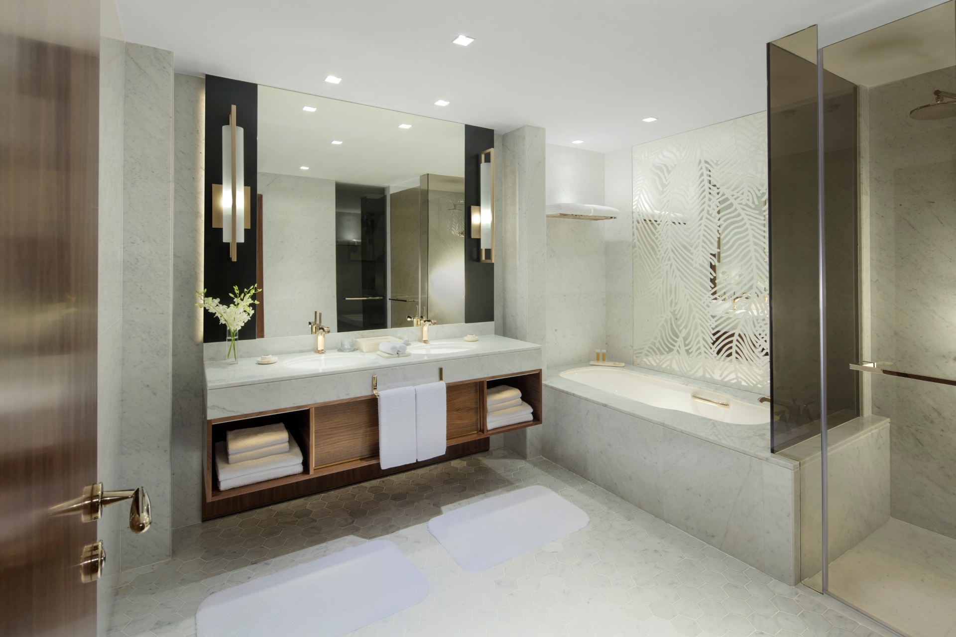 Grand Hyatt Doha — Marble Bathroom Suite